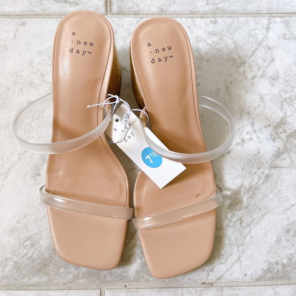 Womens Clear Pumps